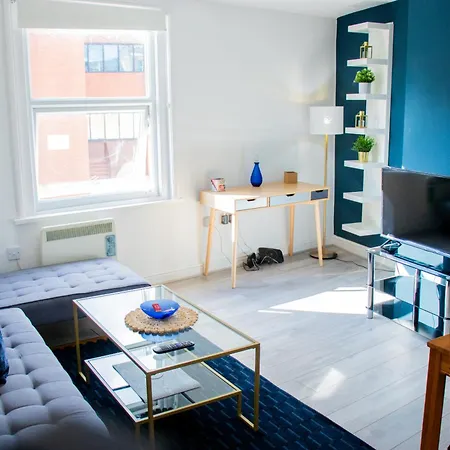 Charming City Centre Apartment That Was Great For Contractors Reading Exterior photo