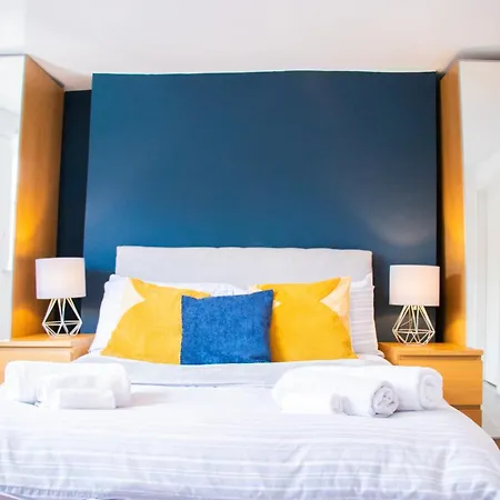 Charming City Centre Apartment That Was Great For Contractors Reading Exterior photo