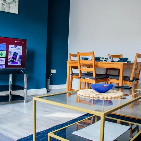 Charming City Centre Apartment That Was Great For Contractors Reading Exterior photo