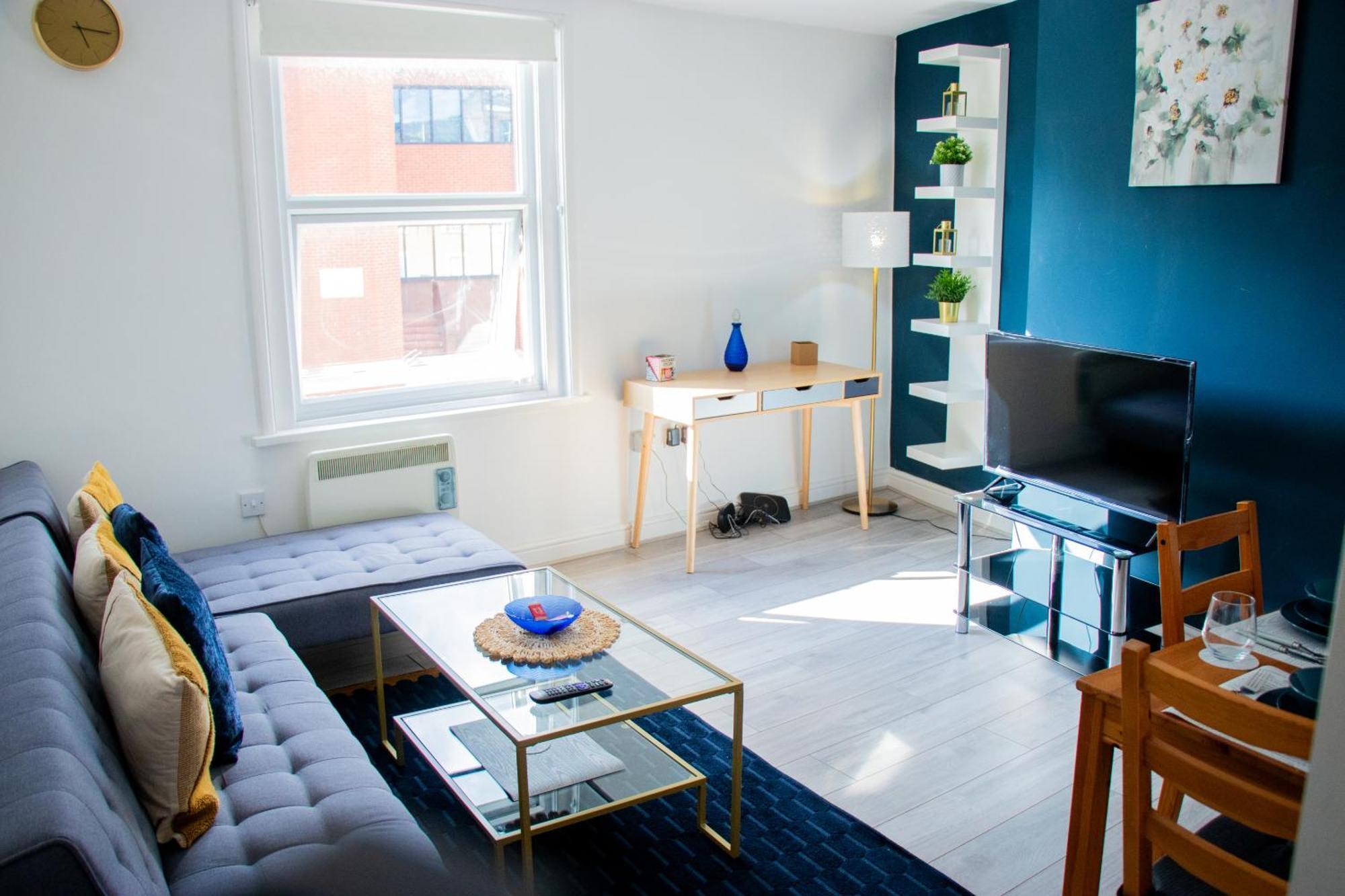 Apartment Charming Centre That Was Great For Contractors Reading